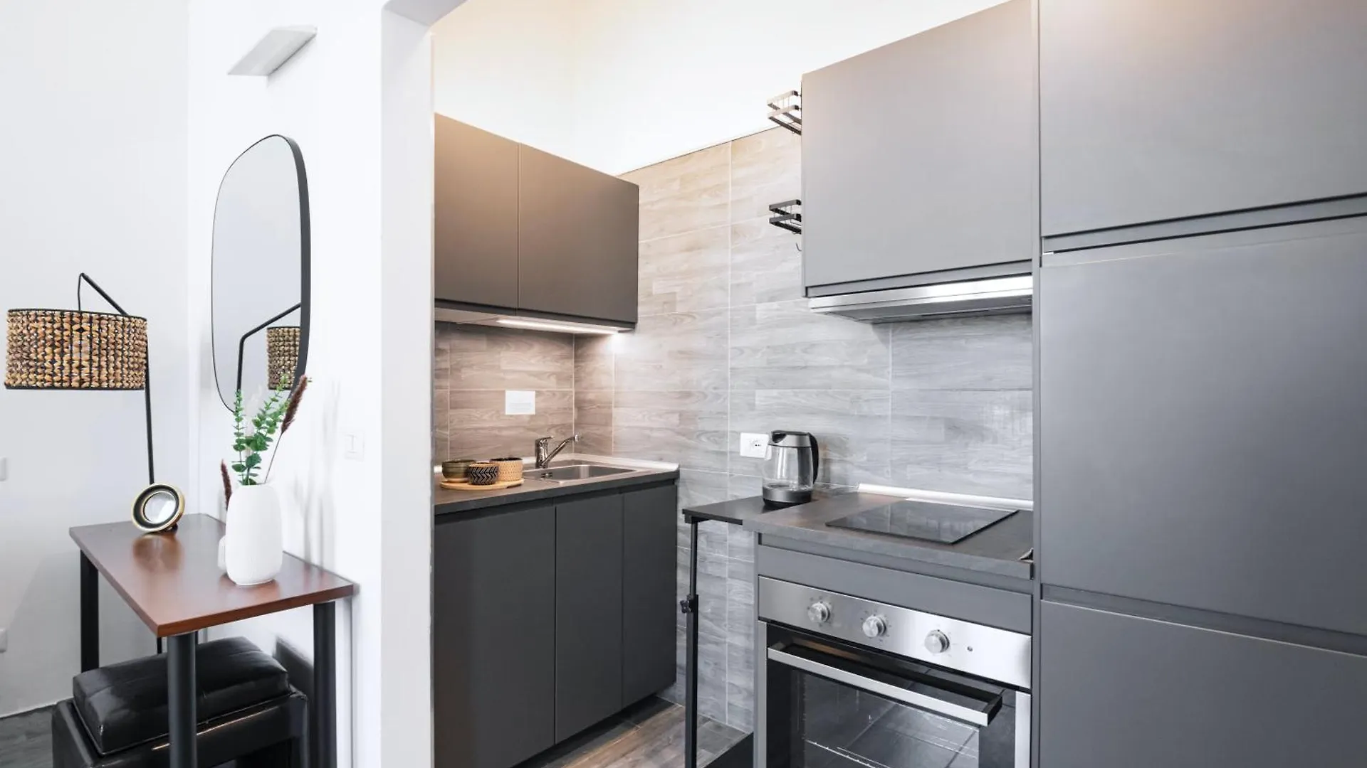 アパート Easylife - Studio Moderno E Luminoso In Repubblica ミラノ